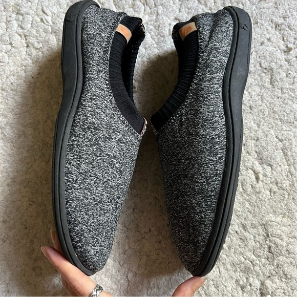 Acorn Heathered Black White Slippers Size 9-10 Rubber Sole Memory Foam Clog main image 10